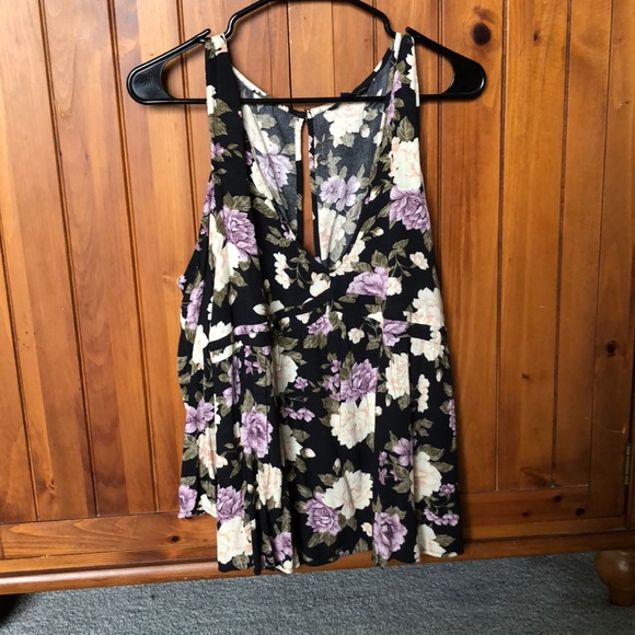 Flowered shirt - Picture 1 of 2